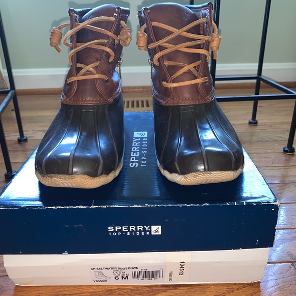Sperry - Picture 2 of 6